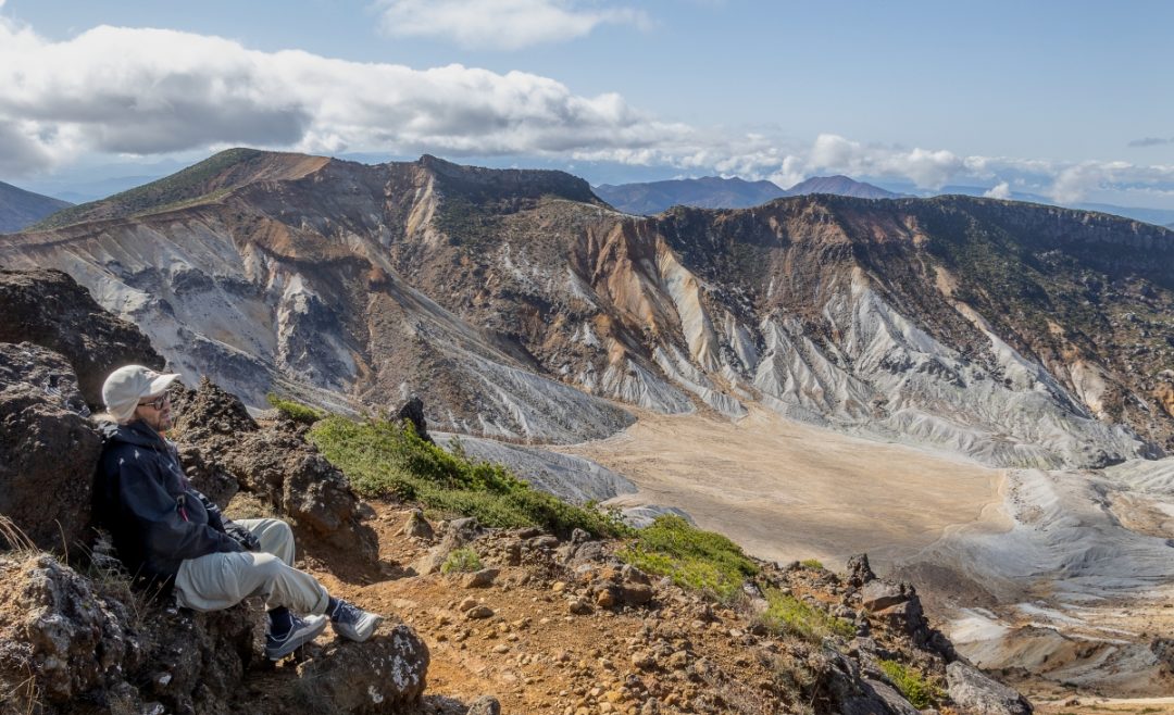 Japan Long Trail Walker- Volcanoes, Hot Springs, and Bonsai<br